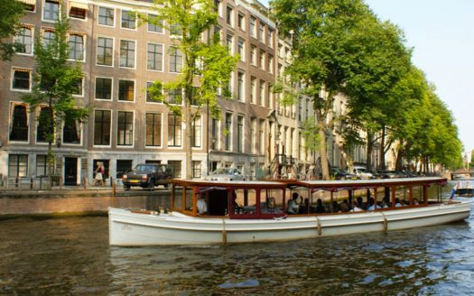 Saloonboat XVII