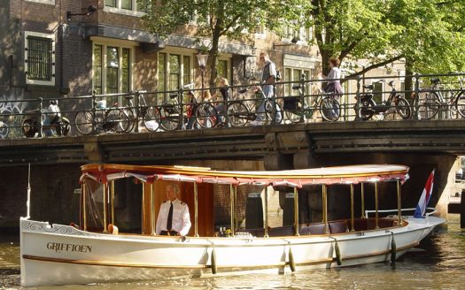 Saloonboat XVI