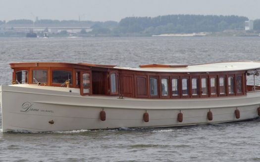 Saloonboat XXVI