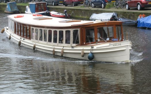 Saloonboat XXIV