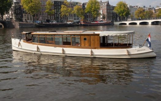 Saloonboat XIII