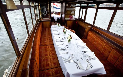 Saloonboat XIII