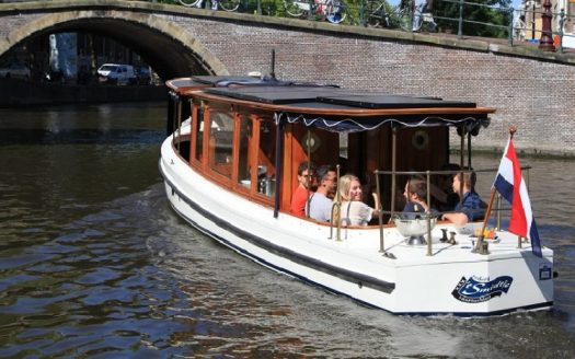 Saloonboat VIII