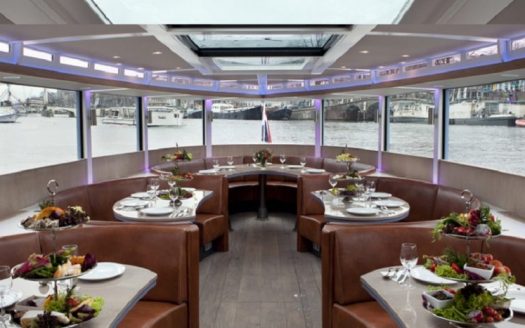 Saloonboat XX
