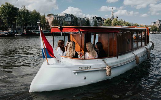 Saloonboat XXI