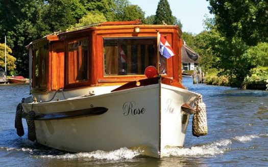 Saloonboat VI