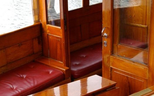 Saloonboat VI