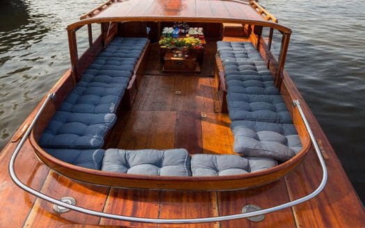 Saloonboat III