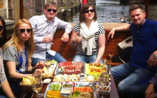 Saloonboat I