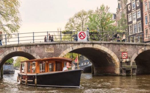Saloonboat I